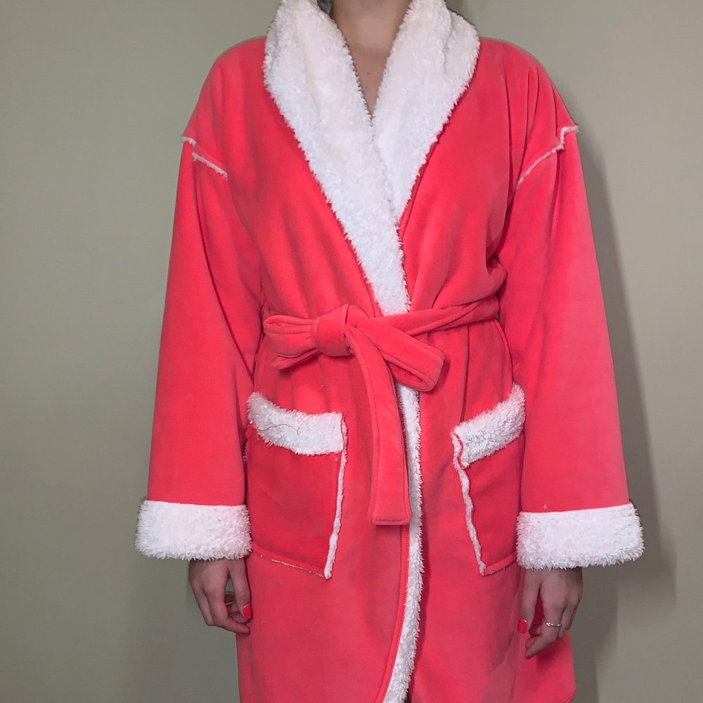 Cozy & Curious Bathrobe